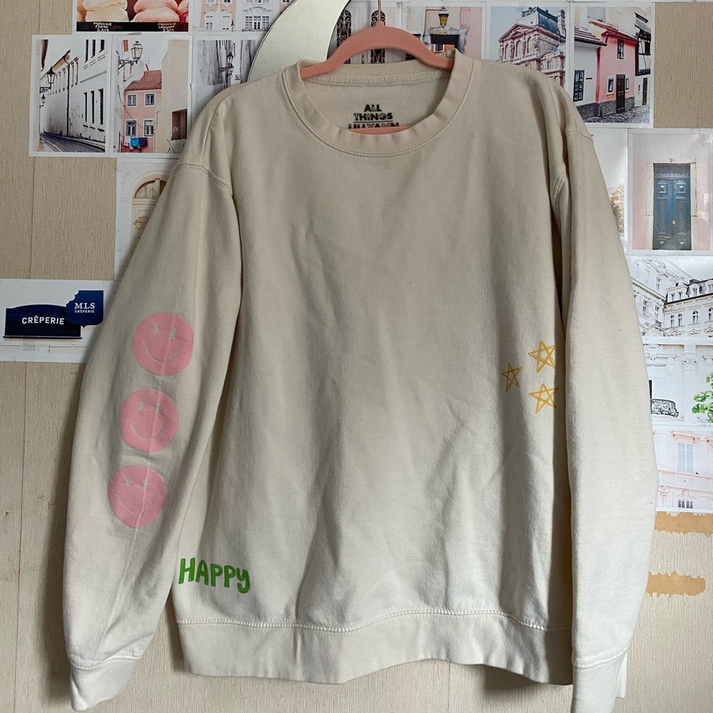 gently worn All Things Lilly Ann Crewneck